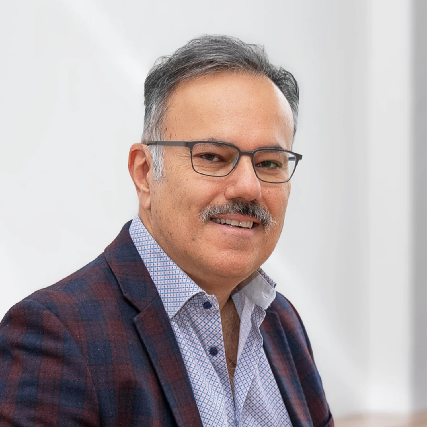 Prof Babak Falsafi
